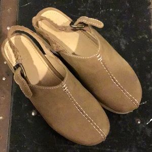 NWOT MTNG Originals Suede Leather Clogs